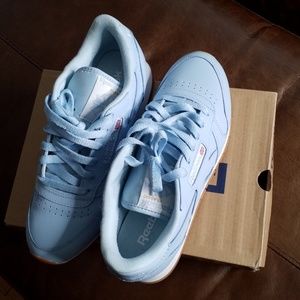Reebok Classics women's size 8